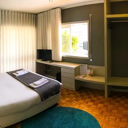 Отель Do Paco By Vimahotels Гимарайнш